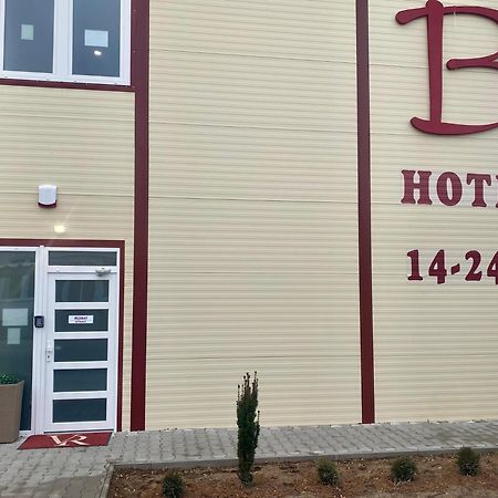 Vecsési Rendezvényközpont és Panzió Exterior foto
