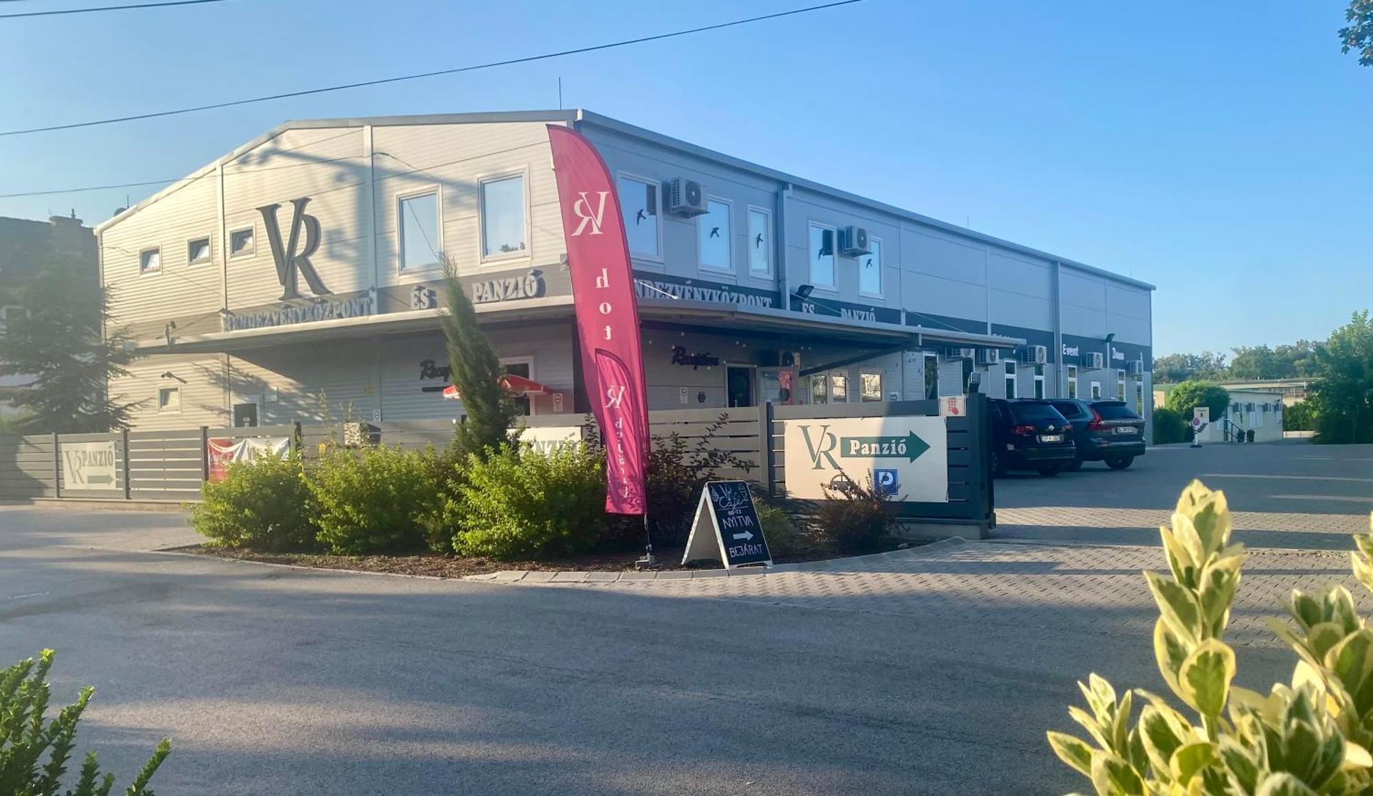 Vecsési Rendezvényközpont és Panzió Exterior foto